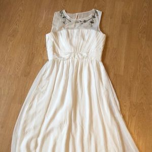 H&M: long white dress
